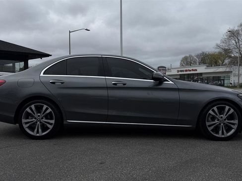 Used 2018 Mercedes-Benz C 300 Sedan image 11