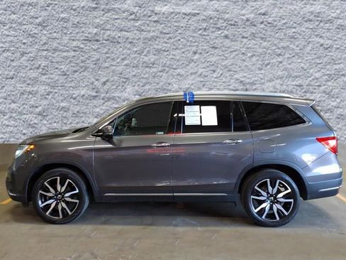 Used 2019 Honda Pilot Touring image 4