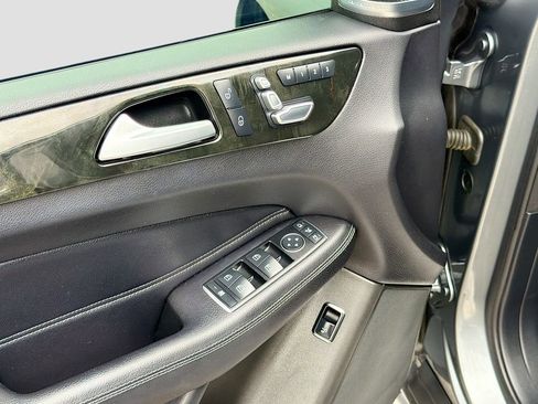 Used 2018 Mercedes-Benz GLE 350 image 19