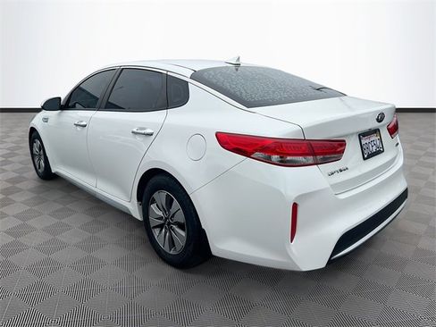 Used 2017 Kia Optima Premium image 5