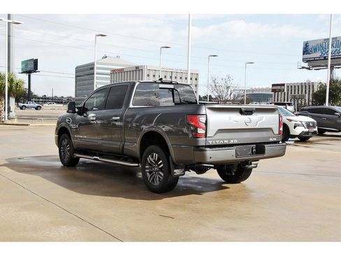 Used 2023 Nissan Titan Platinum Reserve w/ Moonroof Package image 4