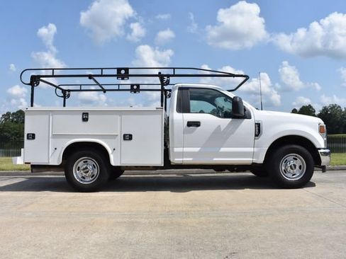 Used 2022 Ford F250 XL w/ XL Value Package RWD image 3