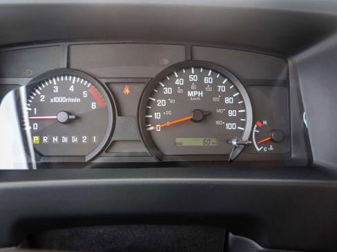 Used 2024 Isuzu NPR image 20