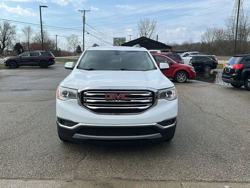 Used 2019 GMC Acadia SLT image 1
