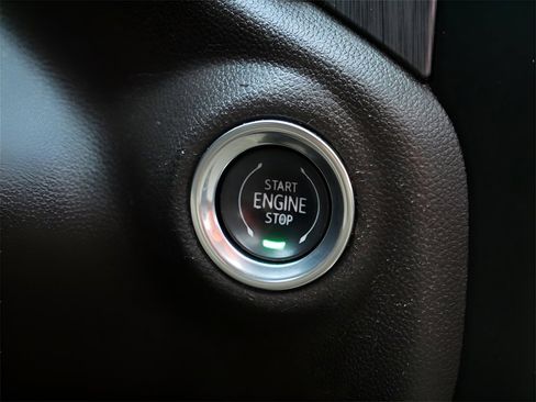 Used 2020 GMC Sierra 2500 Denali w/ Denali Ultimate Package image 26