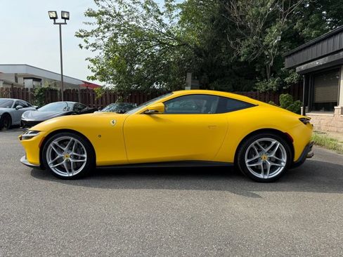 Used 2022 Ferrari Roma image 8