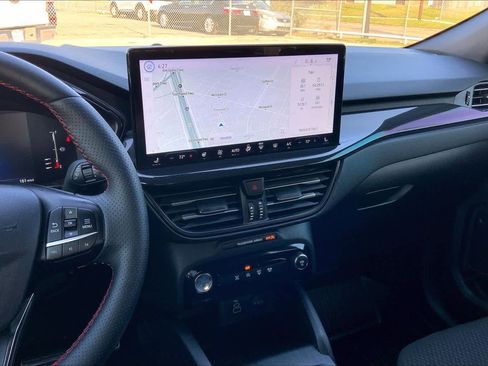 Used 2024 Ford Escape ST-Line w/ Tech Pack #1 image 7