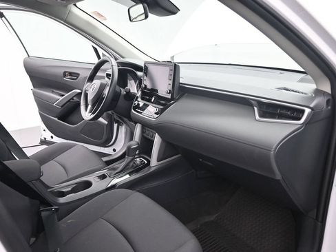 Used 2022 Toyota Corolla Cross LE w/ Black Badges Package (TMS) AWD/4WD image 21