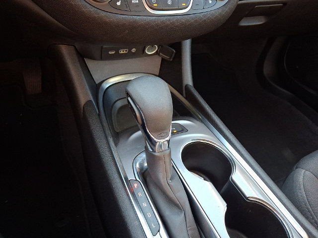 Used 2025 Chevrolet Malibu LT FWD image 14