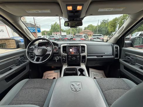Used 2019 RAM 1500 Big Horn AWD/4WD image 16