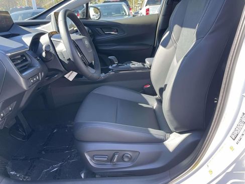 New 2026 Toyota Prius Plug-In Hybrid image 18