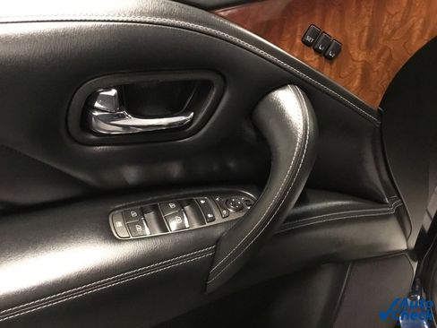 Used 2017 INFINITI QX80 4WD image 21