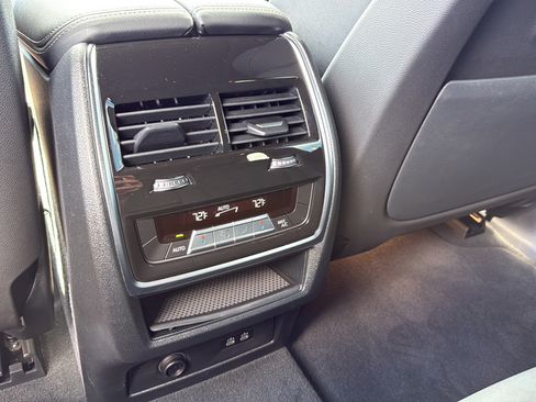 Used 2024 BMW X5 xDrive40i w/ Parking Assistance Package AWD/4WD image 24