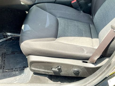 Used 2023 Chrysler 300 Touring RWD image 18