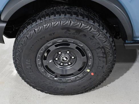 New 2025 Ford Bronco Badlands image 26