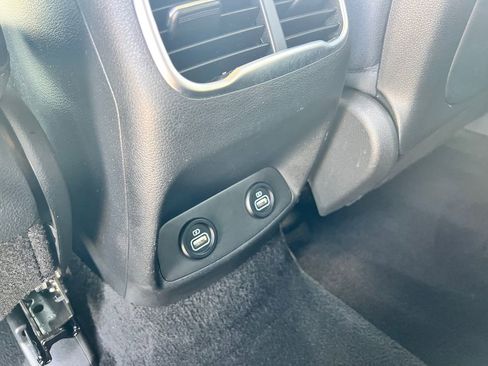 Used 2022 Hyundai Santa Fe SEL image 26