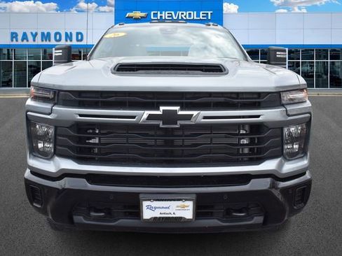 New 2026 Chevrolet Silverado 2500 Custom w/ Custom Value Package image 9