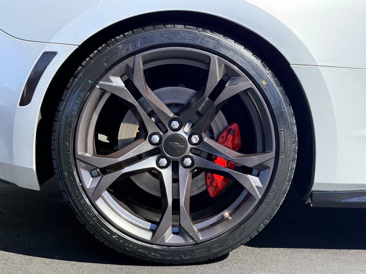 Used 2019 Chevrolet Camaro SS RWD image 12