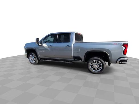 Used 2024 Chevrolet Silverado 3500 LTZ w/ LTZ Premium Package image 6