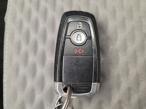 Used 2020 Ford Escape SE AWD/4WD image 32