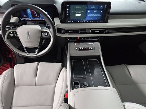 New 2026 Lincoln Aviator Reserve w/ Luxury Package image 16