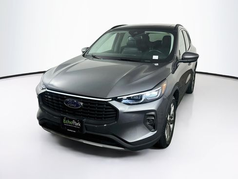 Used 2025 Ford Escape Platinum AWD/4WD image 3