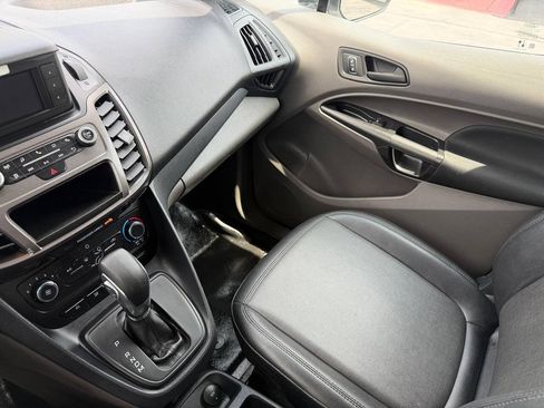 Used 2022 Ford Transit Connect XL FWD image 20