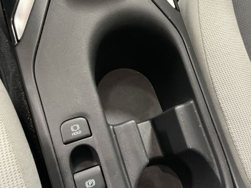 Used 2024 Toyota Corolla LE image 28