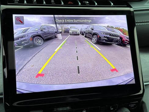 New 2025 Jeep Grand Cherokee Limited image 17