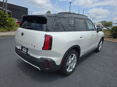 Used 2025 MINI Cooper Countryman S w/ Comfort Package Max image 4