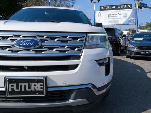 Used 2018 Ford Explorer Limited w/ Equipment Group 301A FWD image 39