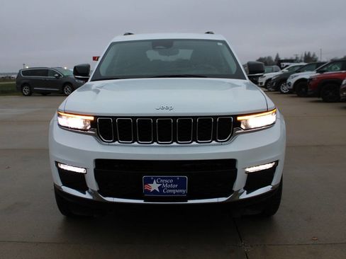 Used 2023 Jeep Grand Cherokee L Limited image 2