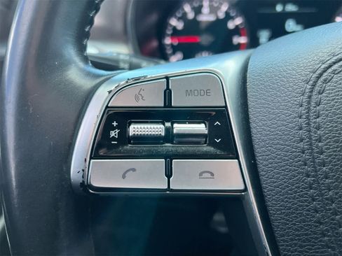 Used 2022 Kia Telluride LX image 23