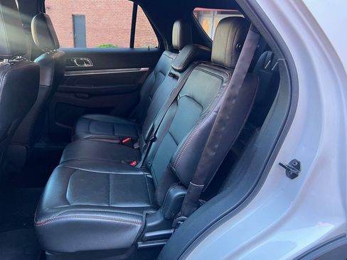 Used 2019 Ford Explorer Sport w/ Equipment Group 401A AWD/4WD image 12