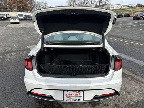 Used 2023 Hyundai Sonata SEL w/ Cargo Package image 9