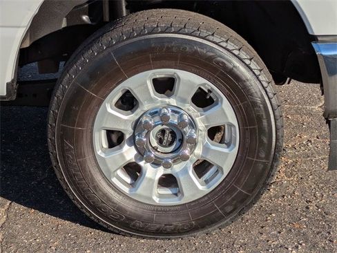 Used 2024 Ford F250 XLT image 11