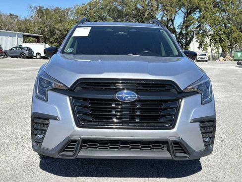 Used 2024 Subaru Ascent Onyx Edition image 3