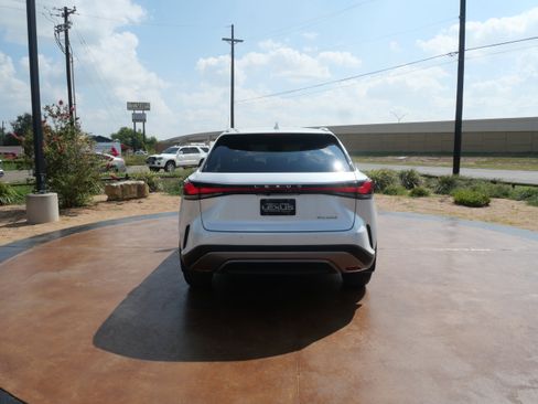 Certified 2024 Lexus RX 350 Premium image 4