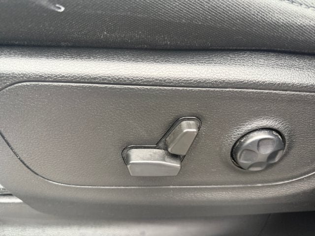 Used 2021 RAM 1500 Big Horn AWD/4WD image 18