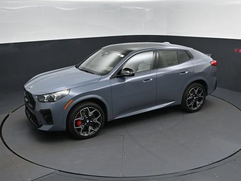 New 2026 BMW X2 xDrive28i w/ Technology Package AWD/4WD image 35