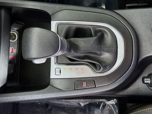 Used 2020 Kia Forte LXS FWD image 20