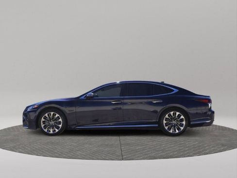 Used 2019 Lexus LS 500 image 3