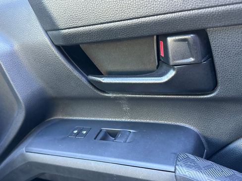 Used 2025 Toyota Tacoma SR5 image 22