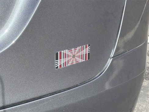 Used 2022 Tesla Model X Plaid image 33