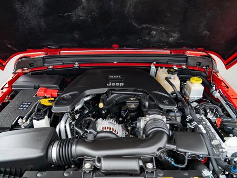 Used 2021 Jeep Gladiator Mojave AWD/4WD image 28