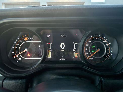 Certified 2025 Jeep Wrangler Willys image 17