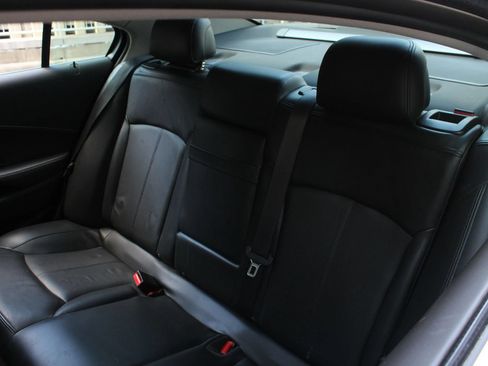 Used 2013 Buick LaCrosse Touring FWD image 18