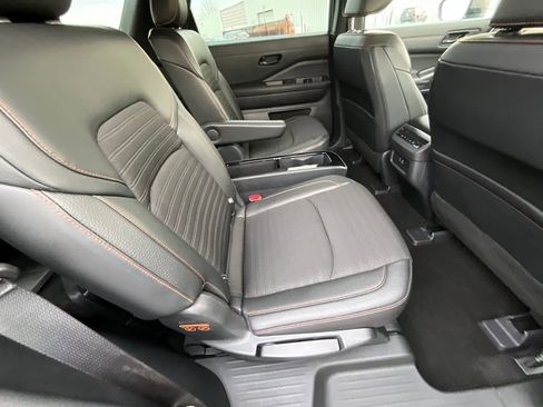 Certified 2024 Nissan Pathfinder Rock Creek image 10