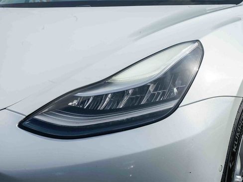 Used 2020 Tesla Model 3 Long Range image 7