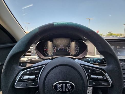Used 2020 Kia Optima LX FWD image 25